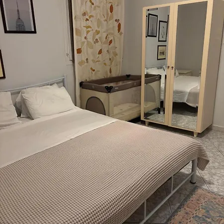 Διαμέρισμα Upscale And Spacious 3br *