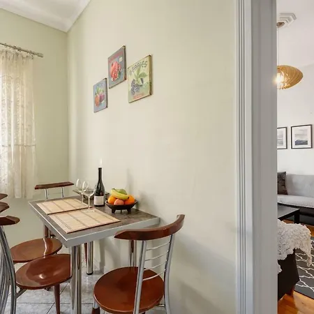 Upscale And Spacious 3br 公寓