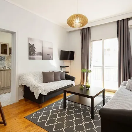 Upscale And Spacious 3br 公寓 塞萨洛尼基