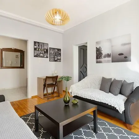 Upscale And Spacious 3br 公寓