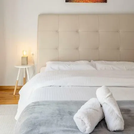 Upscale And Spacious 3br Θεσσαλονίκη